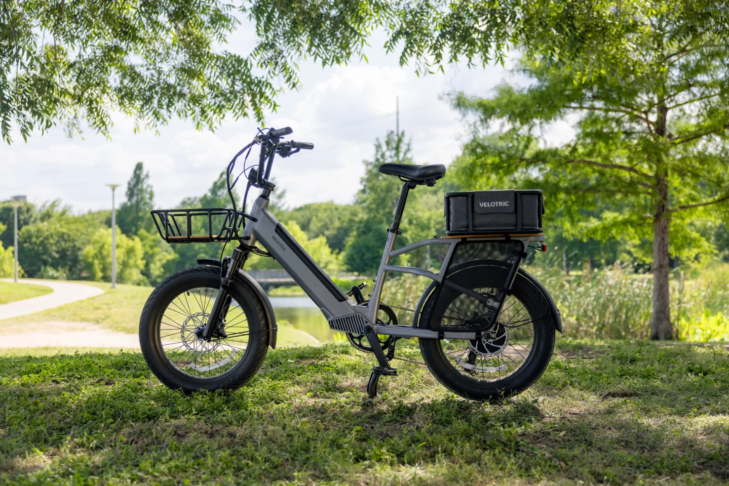 The Go 1 utility ebike features a 900-W peak hub motor and 55-mile battery