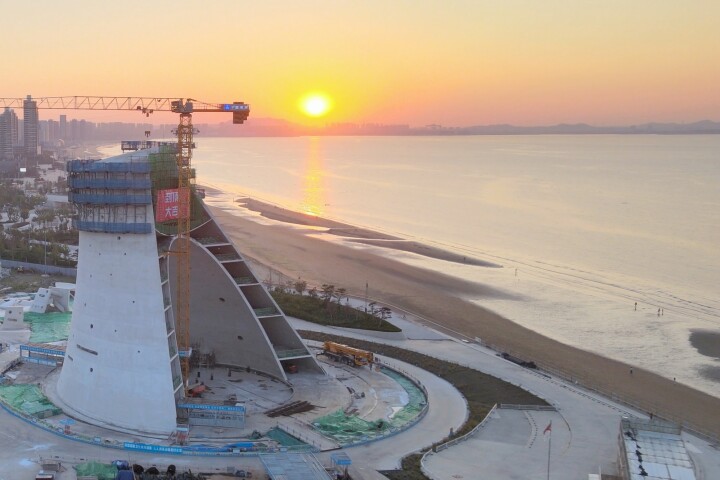 The Sun Tower is located in Yantai, China. Its design is inspired by the area's ancient history of Sun worshiping, as well as its famous watchtowers, which were used to warn of possible attacks from the coastline