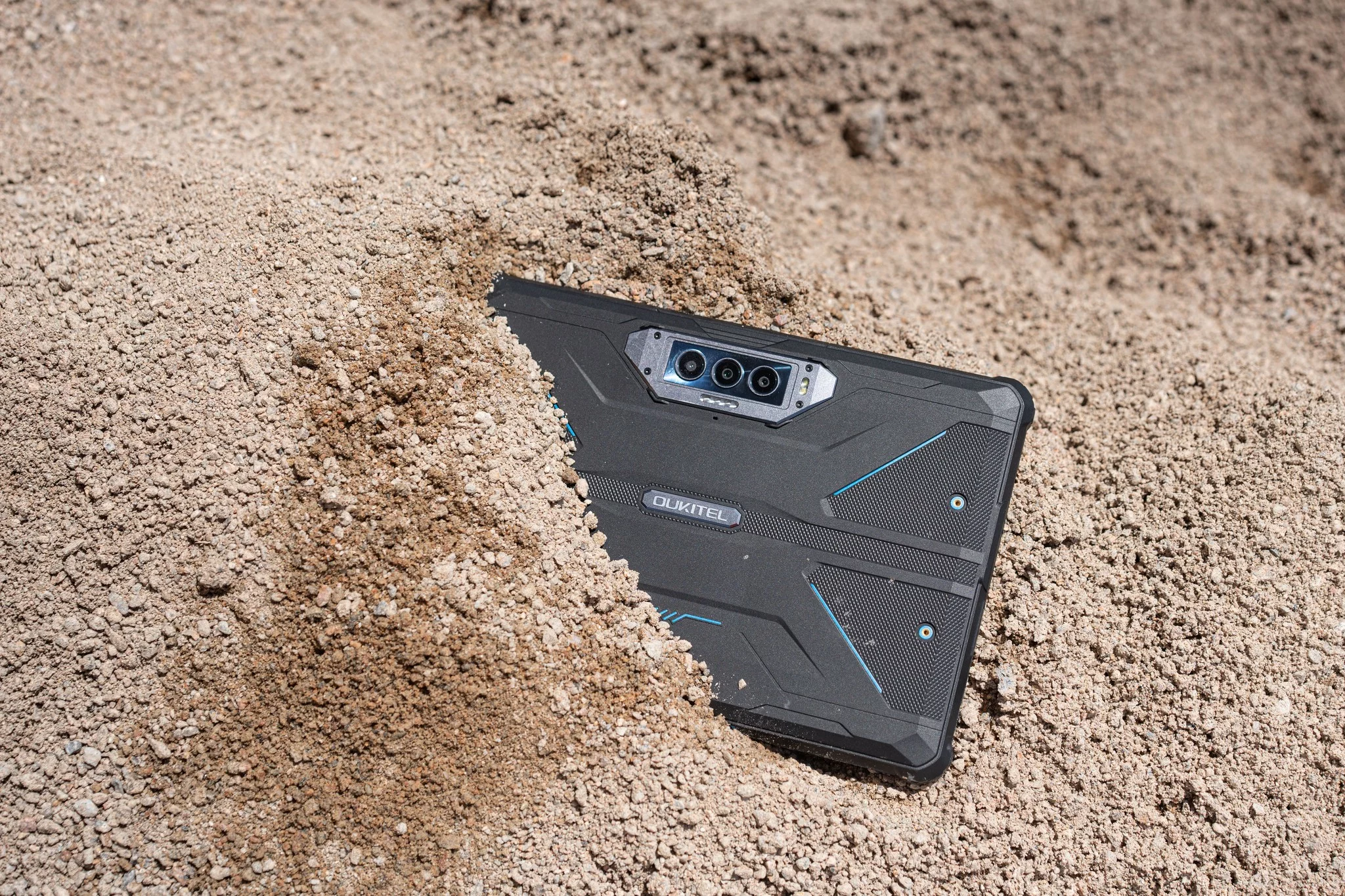The RT7 Titan is IP68 waterproof and IP69K dustproof