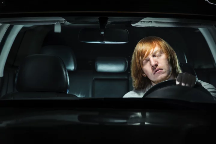 Variability in steering wheel movement has proven to be a tip-off that drivers are getting tired (Photo: Shutterstock)