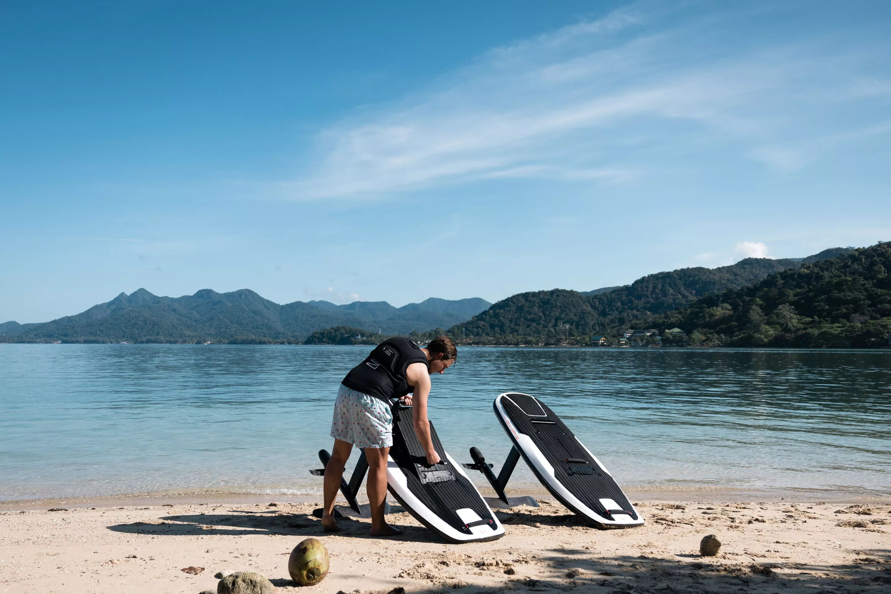 The Vinga 3 runs a Flex battery unit that's locked into position without needing tools, offering either 80 or 120 minutes of per-charge riding (depending on option selected)