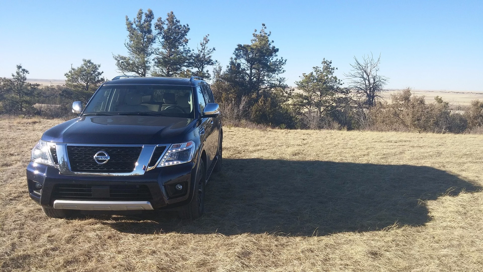 When you combine the people hauling capabilities of the 2017 Armada with its towing capacity, you have some real “get out there and do stuff” options