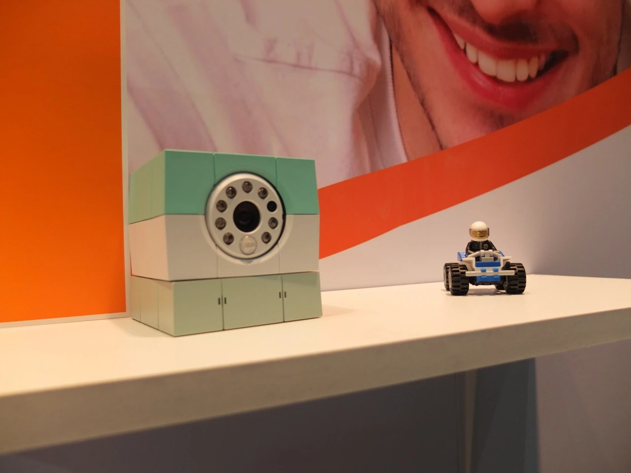 The basic iCam HD is priced at €119.90, or US$149.90 in America