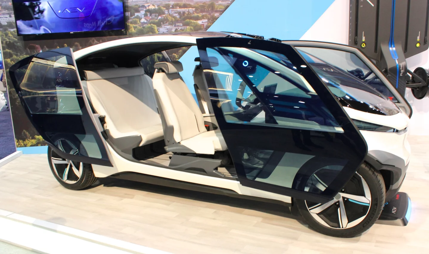 One of the more distinctive car concepts of the show, the AEV modular pod concept pairs a robotic electric four-wheel drive skateboard chassis with a series of purpose-designed travel pods