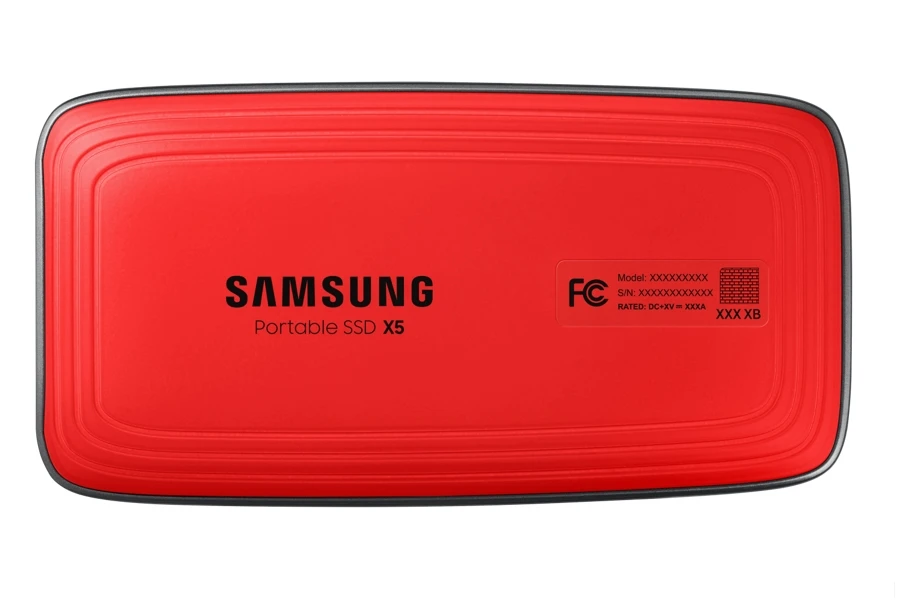 The Samsung Portable SSD X5 measures 119 x 62 x 19.7 mm (4.7 x 2.4 x 0.8 in), and weighs just 150 g (5.3 oz), with either 500 GB, 1 TB or 2 TB of storage space