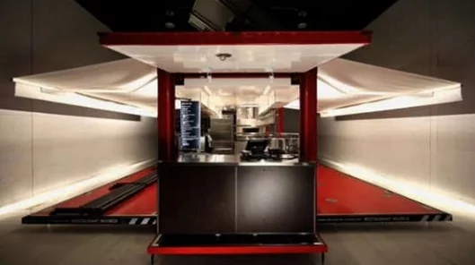 Muvbox - The solar powered restaurant in a shipping container