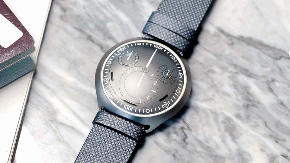The Ressence Type 2 e-Crown Concept combines mechanical and electromechanical modules