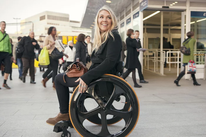 The ultimate aim of Slorance's Carbon Black wheelchair is to offer a practical and aesthetically pleasing transport option for users looking to ride in style