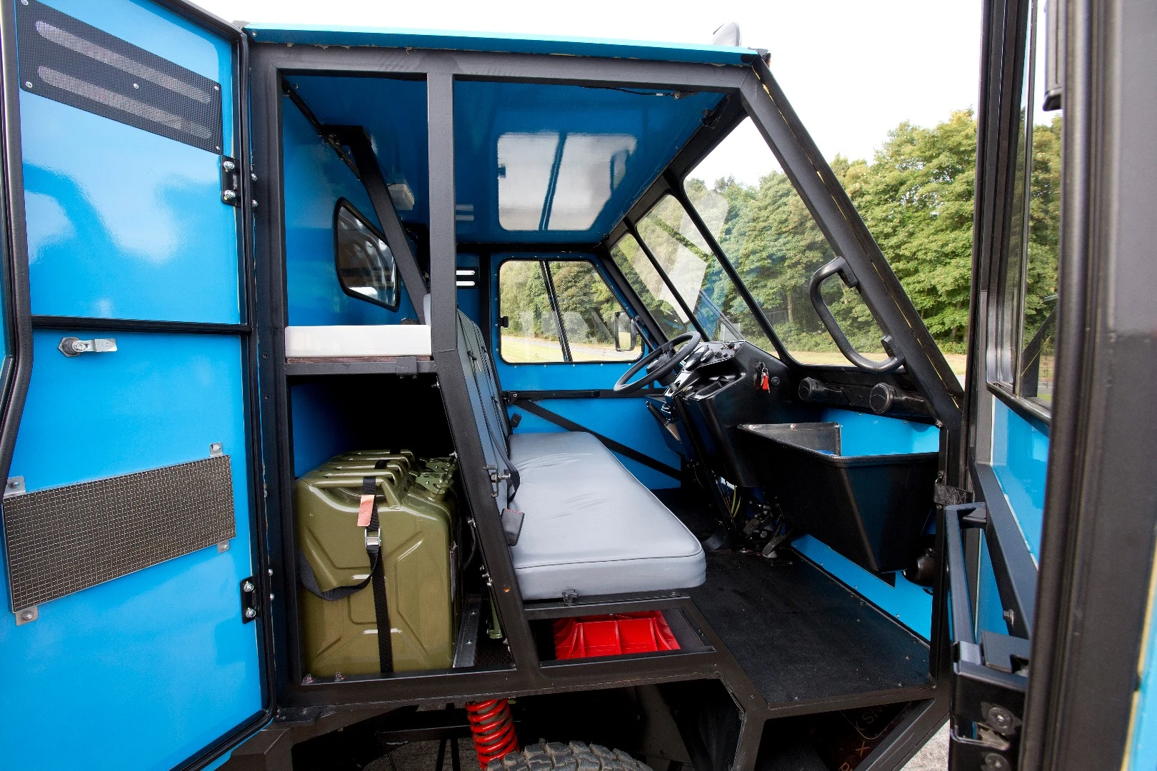 Shell is funding a bespoke prototype of the Ox flat pack truck that will be shipped off in the latter part of 2018