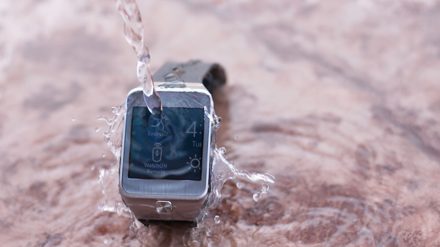 The Gear 2 has water resistance, rated at IP67