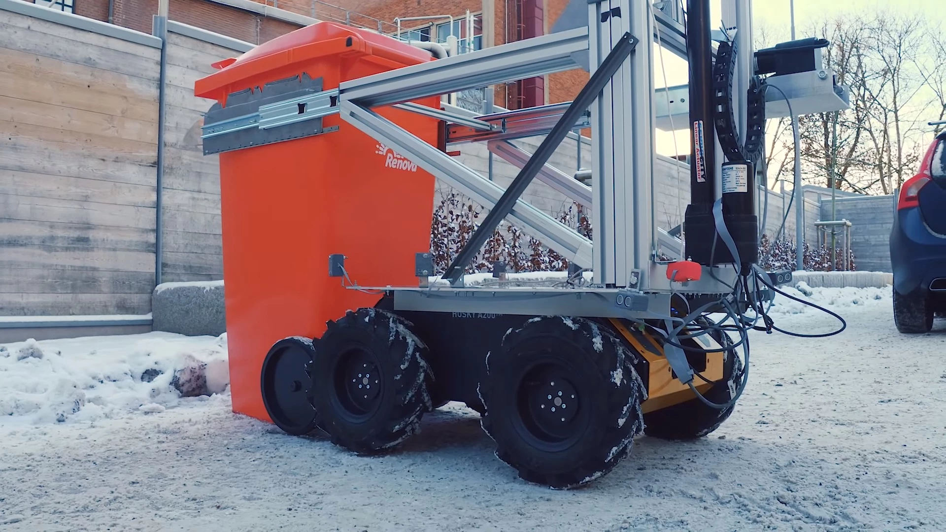 The ROAR project is aimed at showing how machines can communicate with each other and how, in the future, they will be able to carry out tasks now undertaken by humans