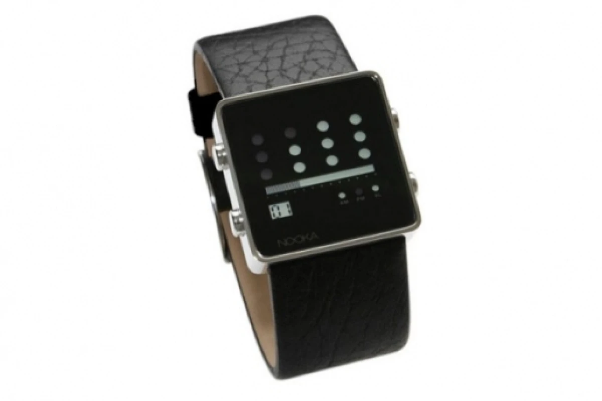 Nooka Zot-V Black