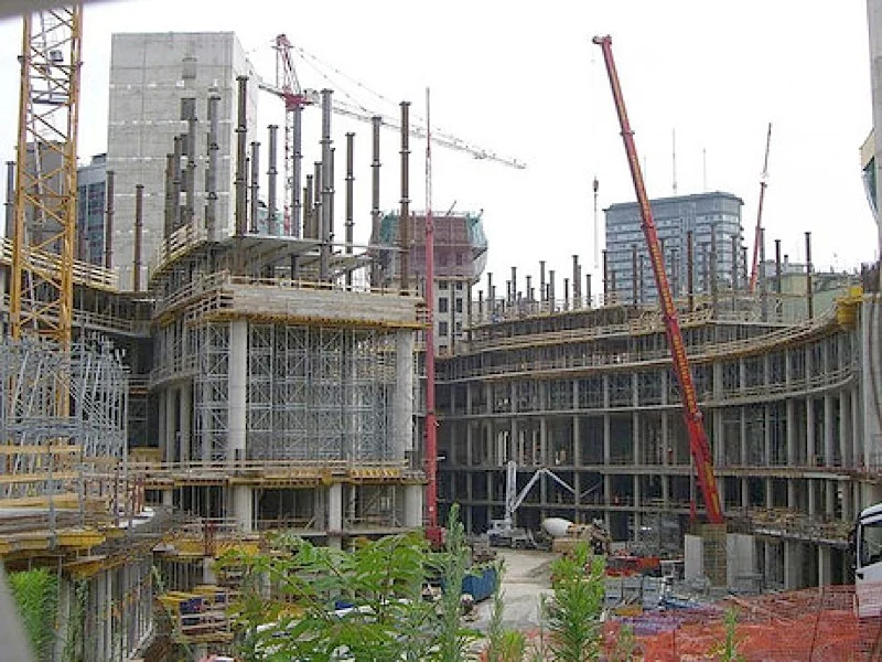 Palazzo Lombardia under construction