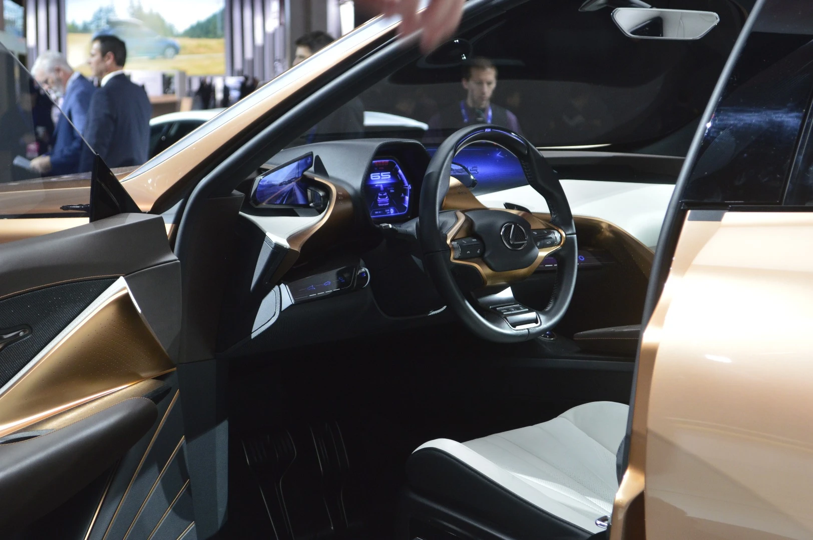 A peek inside the Lexus LF-1 Limitless concept