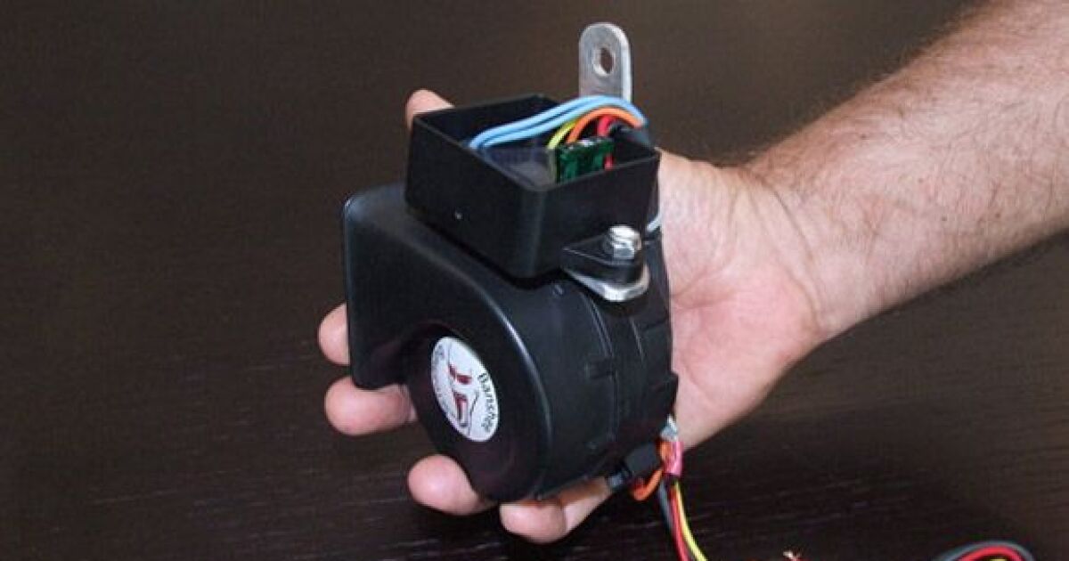 Plug & Play Screamer lets motorcycles give other vehicles an earful