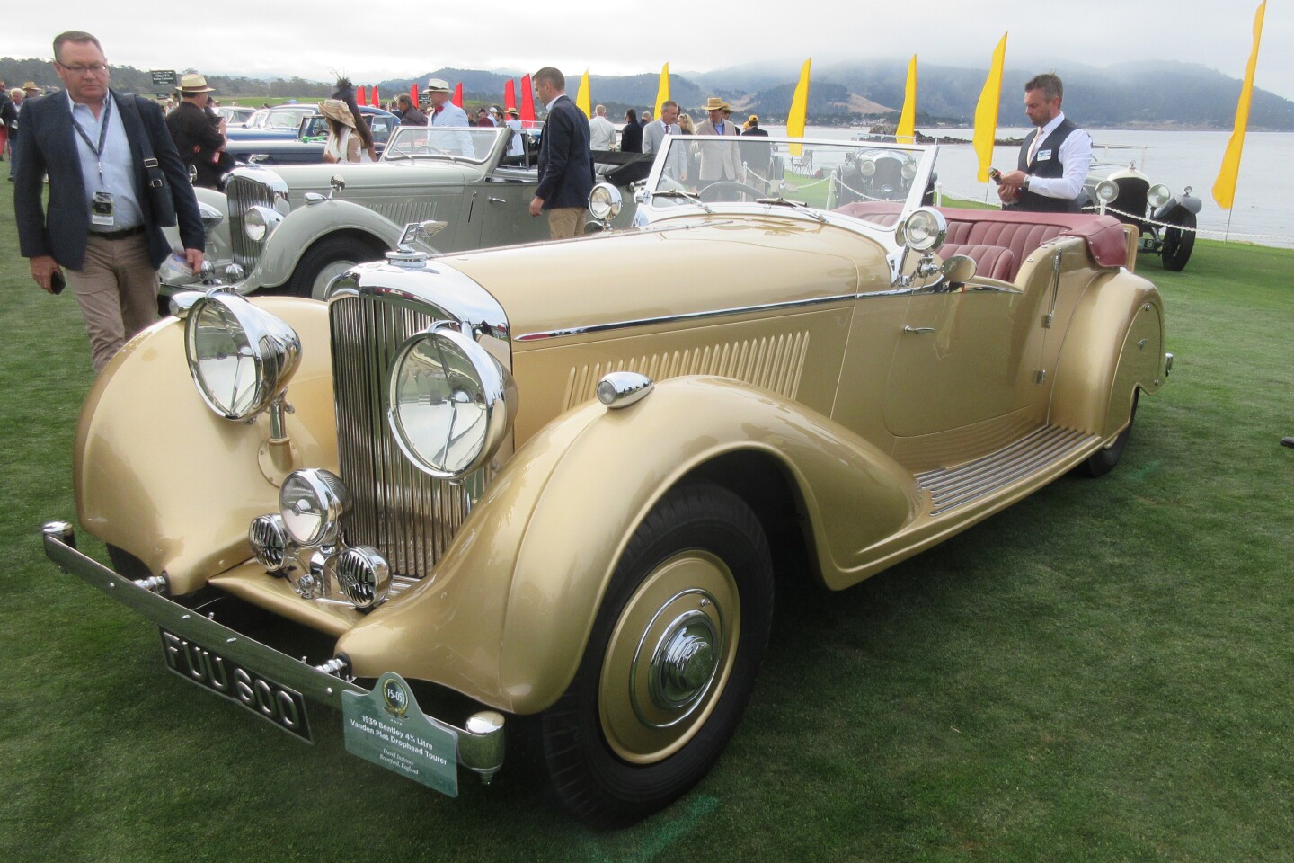 1939 Bentley Vanden Plas