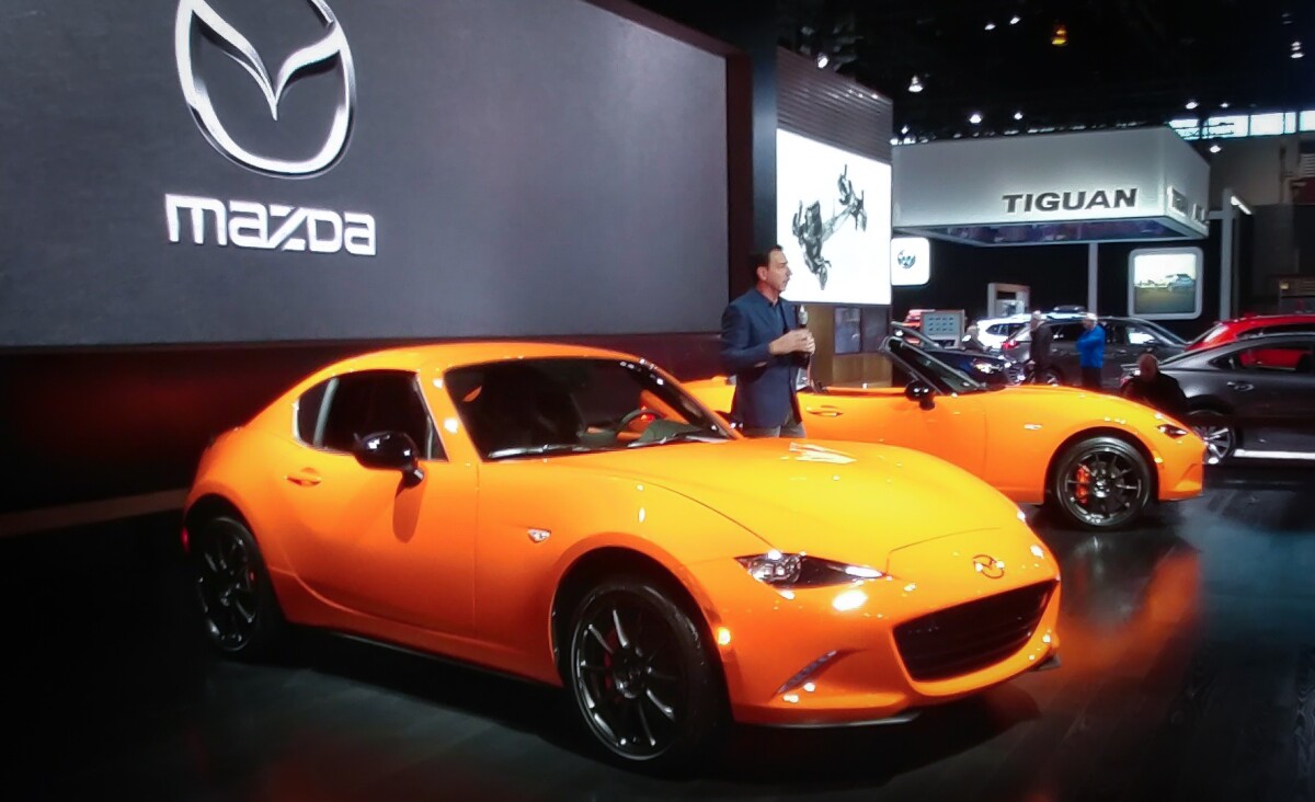Mazda unveiled a new anniversary edition of its MX-5 Miata in both coupe and convertible formats at the Chicago Auto Show