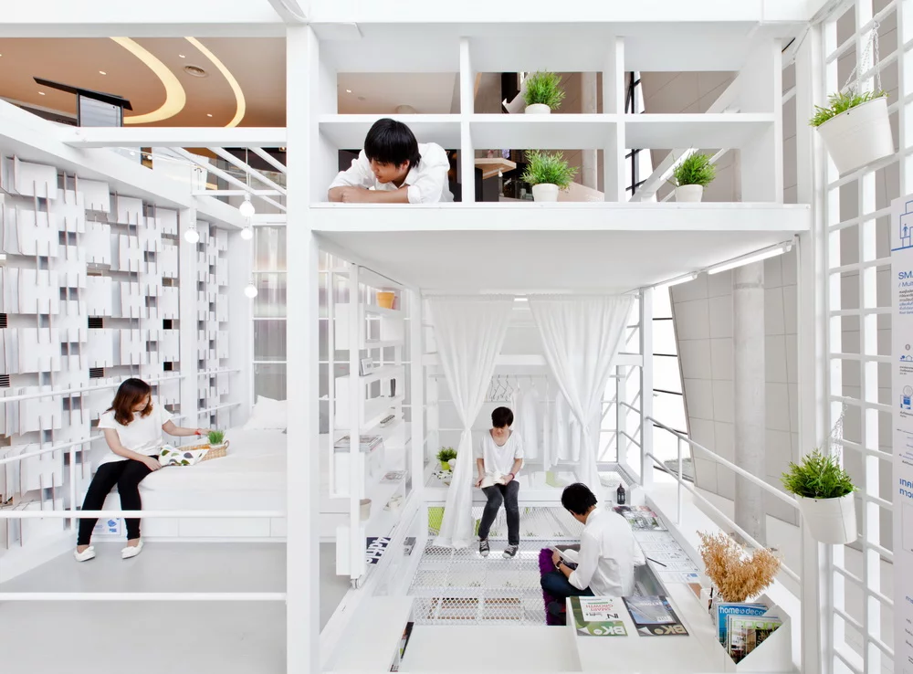 The living space contains two main floors, two mezzanines, and a vertical garden