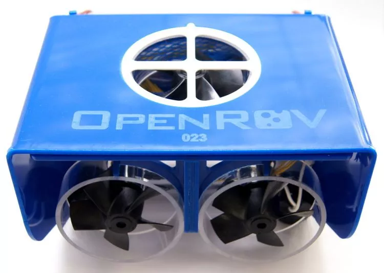 Two horizontal thrusters allow the ROV to move forward, backward, and to rotate, while a vertical thruster is used to change depth