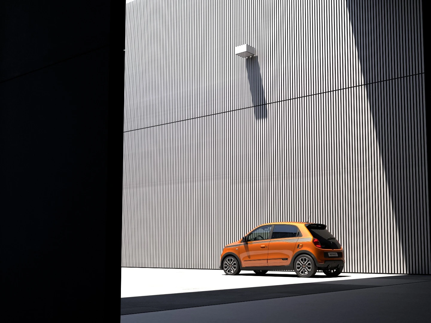 The Twingo's paintjob draws on airplane design, according to Renault