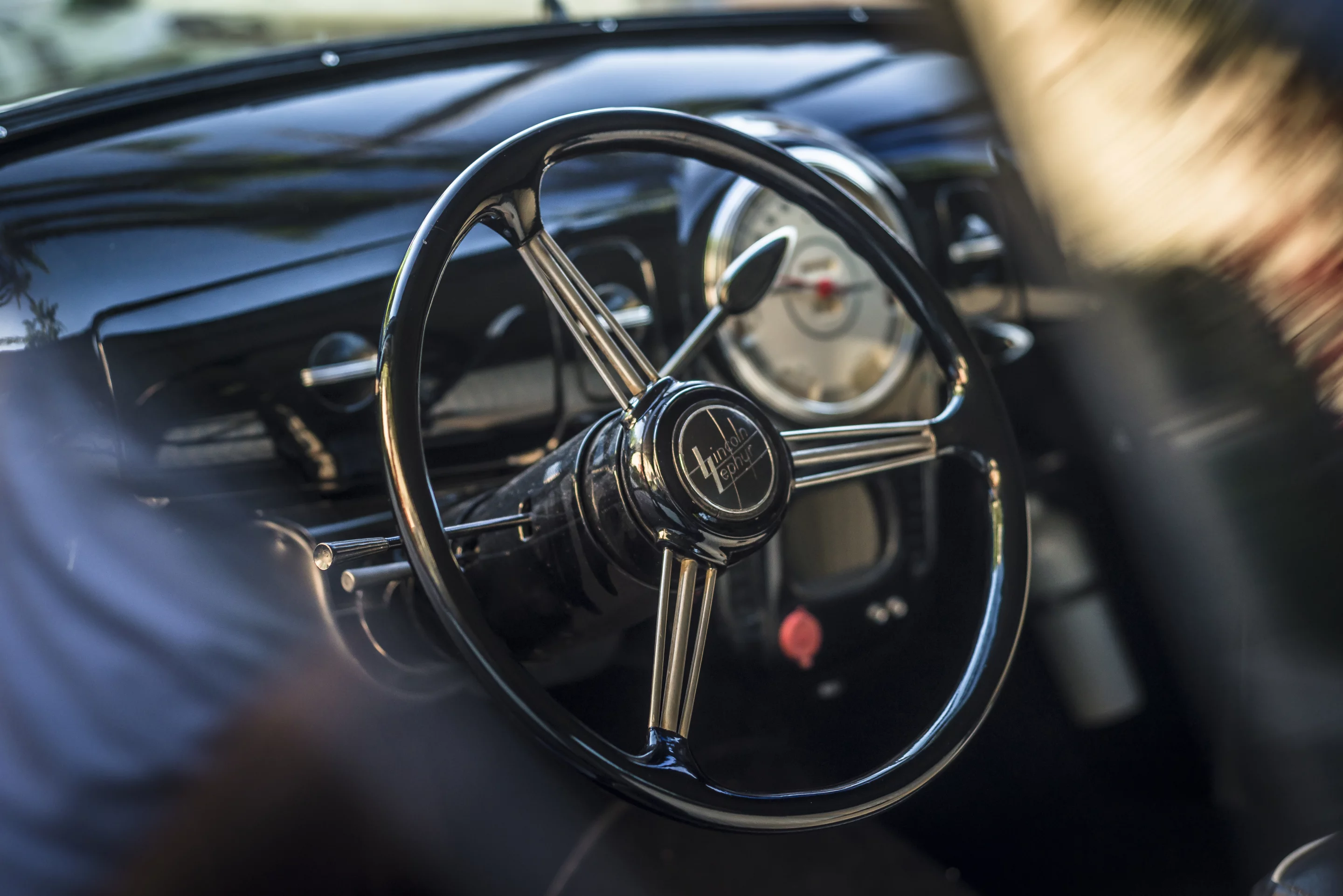 Scrape is one of the most iconic hot-rods of all time. Unveiled in 1998, it featured on the cover of five magazines and starred at concours events such as Meadowbrook, the Louis Vuitton Classic and SEMA. It toured 20 major car shows in the USA and Canada as the feature attraction in 1998 and 1999.