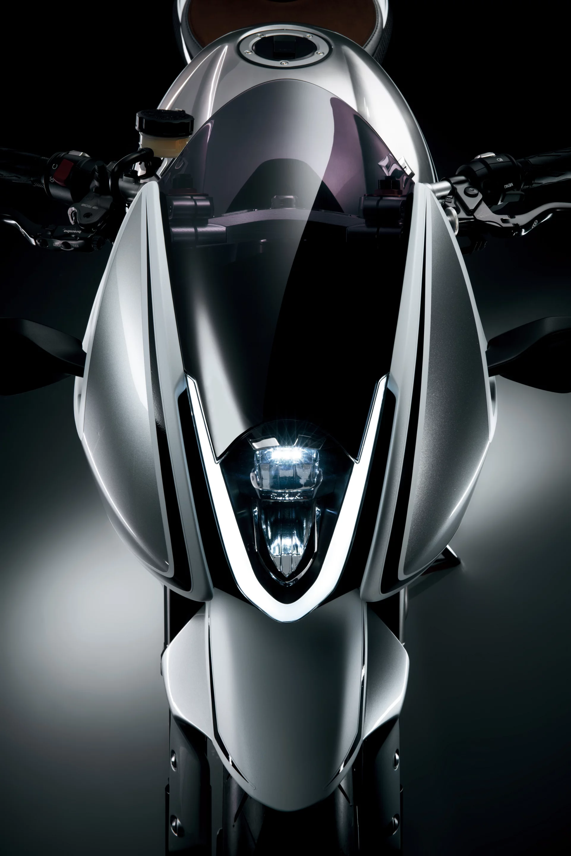 The sleek lines of the Suzuki Recursion prototype