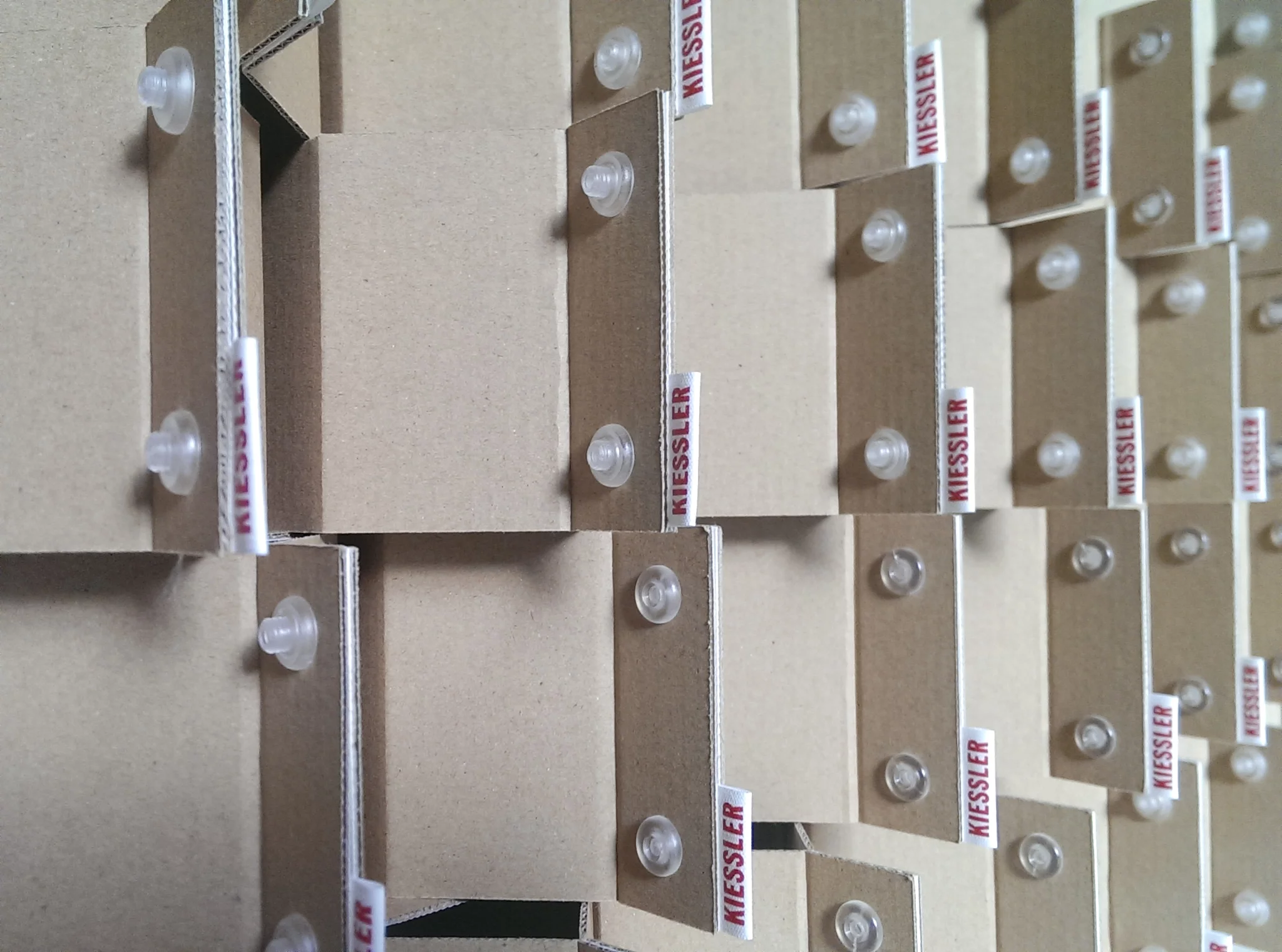 Numerouno, the eco-friendly lamp that weighs a mere 600 grams (21 ounces)