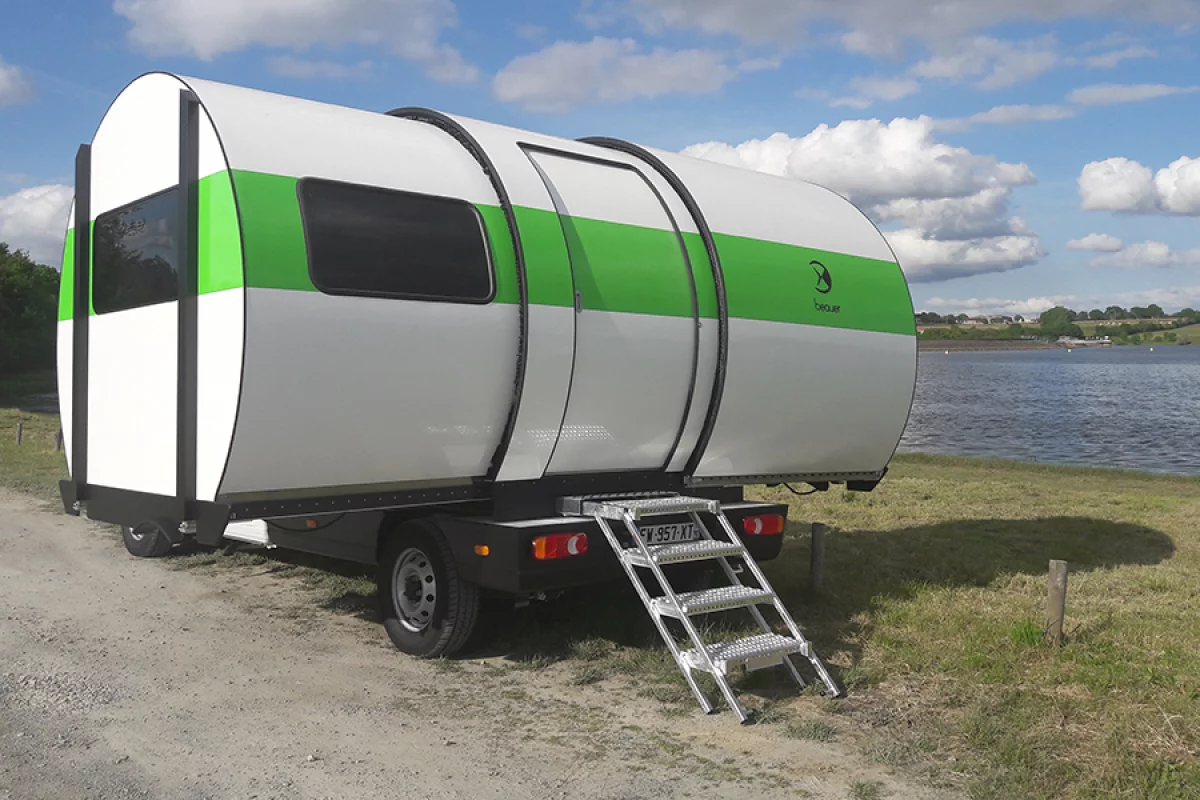 The Beauer 3XC floor plan grows from 4 to 12 square meters when expanded