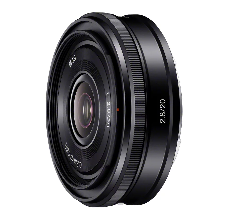 Sony claims that the 20mm lens configuration of six elements in six groups offers excellent contrast and resolution into the corners