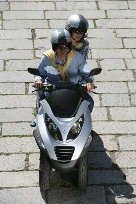 Piaggio X8
