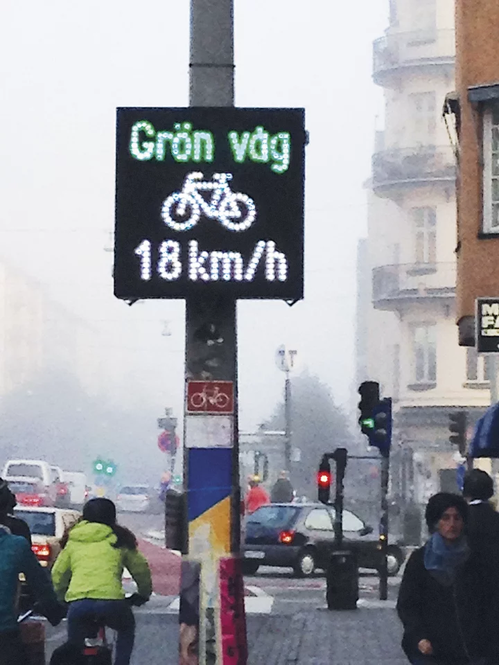 LED lamps are commonly used in street signs