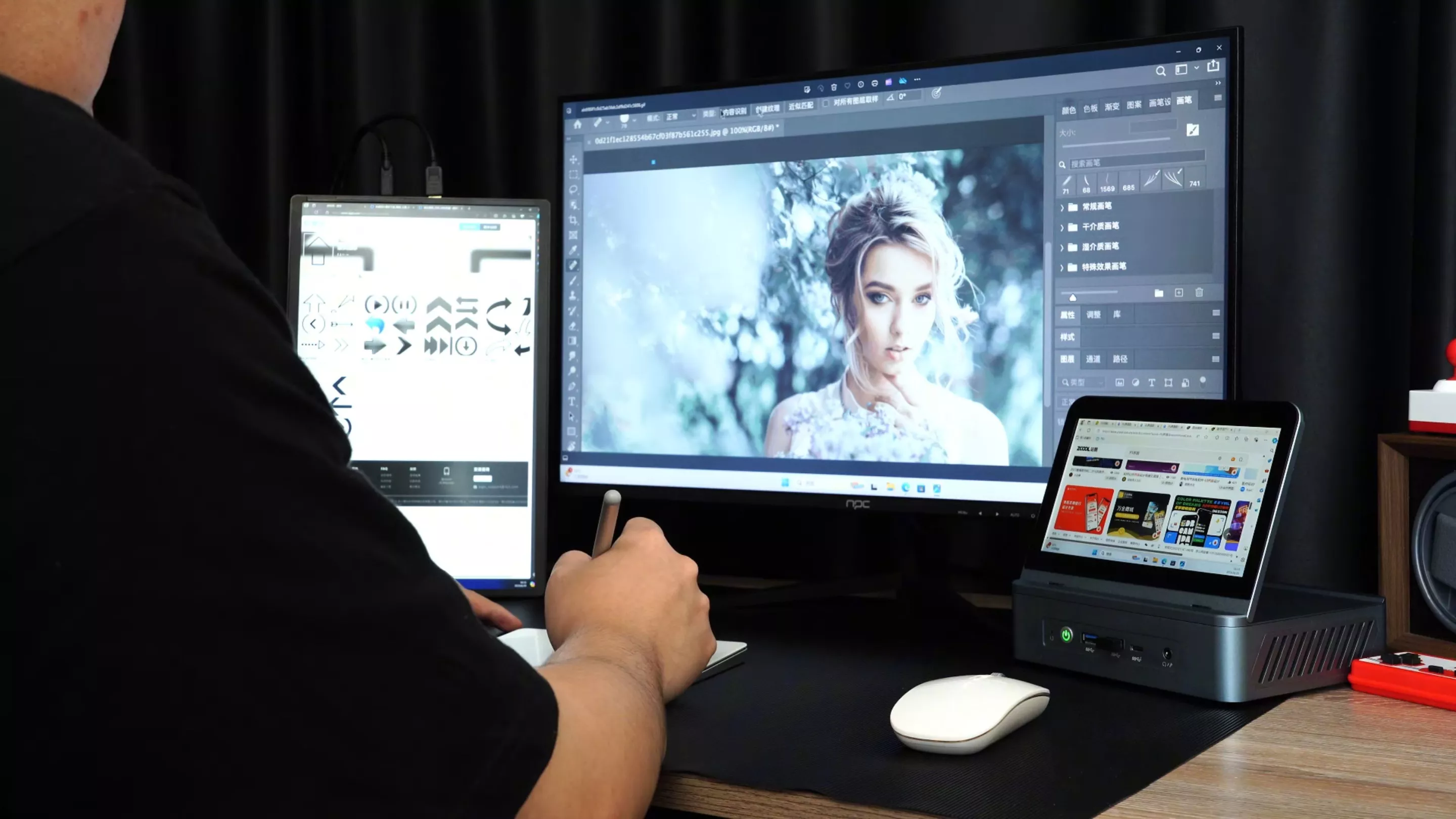 The 7-inch touchscreen can serve as a mini monitor for compact work and play, or as a secondary screen to boost productivity