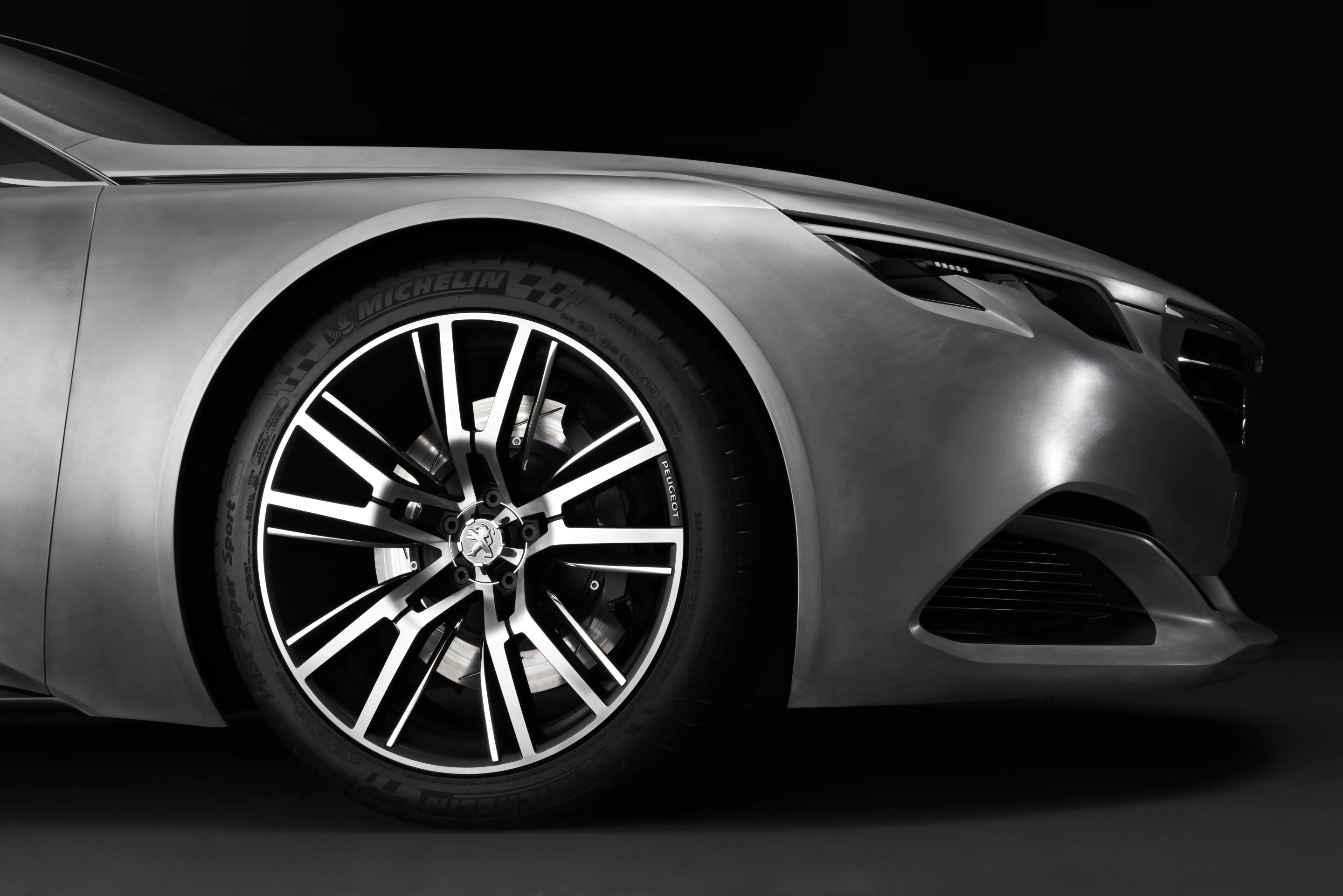 The EXALT rolls on 20-in steel wheels