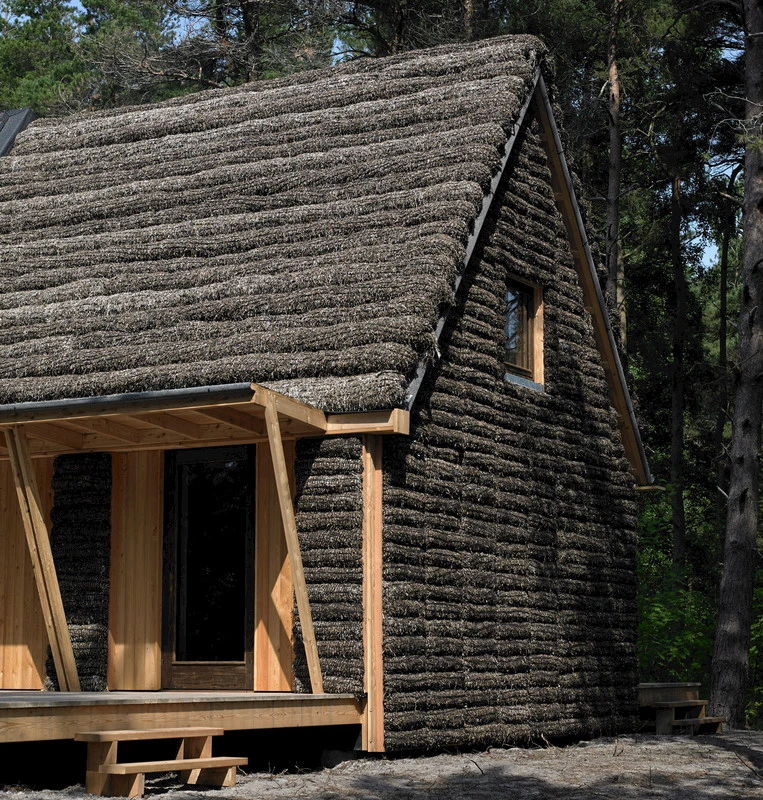 The Modern Seaweed House by Vandkunsten