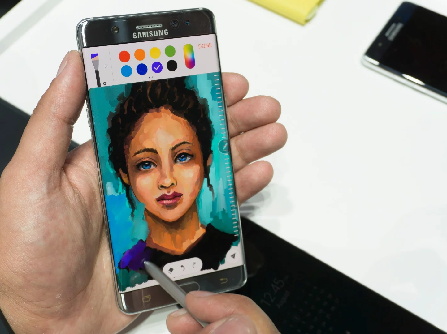 The Samsung Notes app finally merges all of Samsung's note-based apps into one – now with color blending