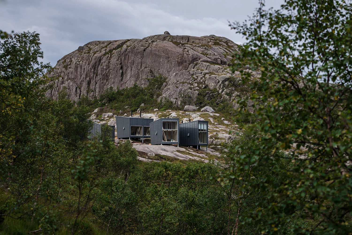 As the cabins are so far from civilization, visitors are trusted to leave money to cover their accommodation when they leave and to clean up after themselves