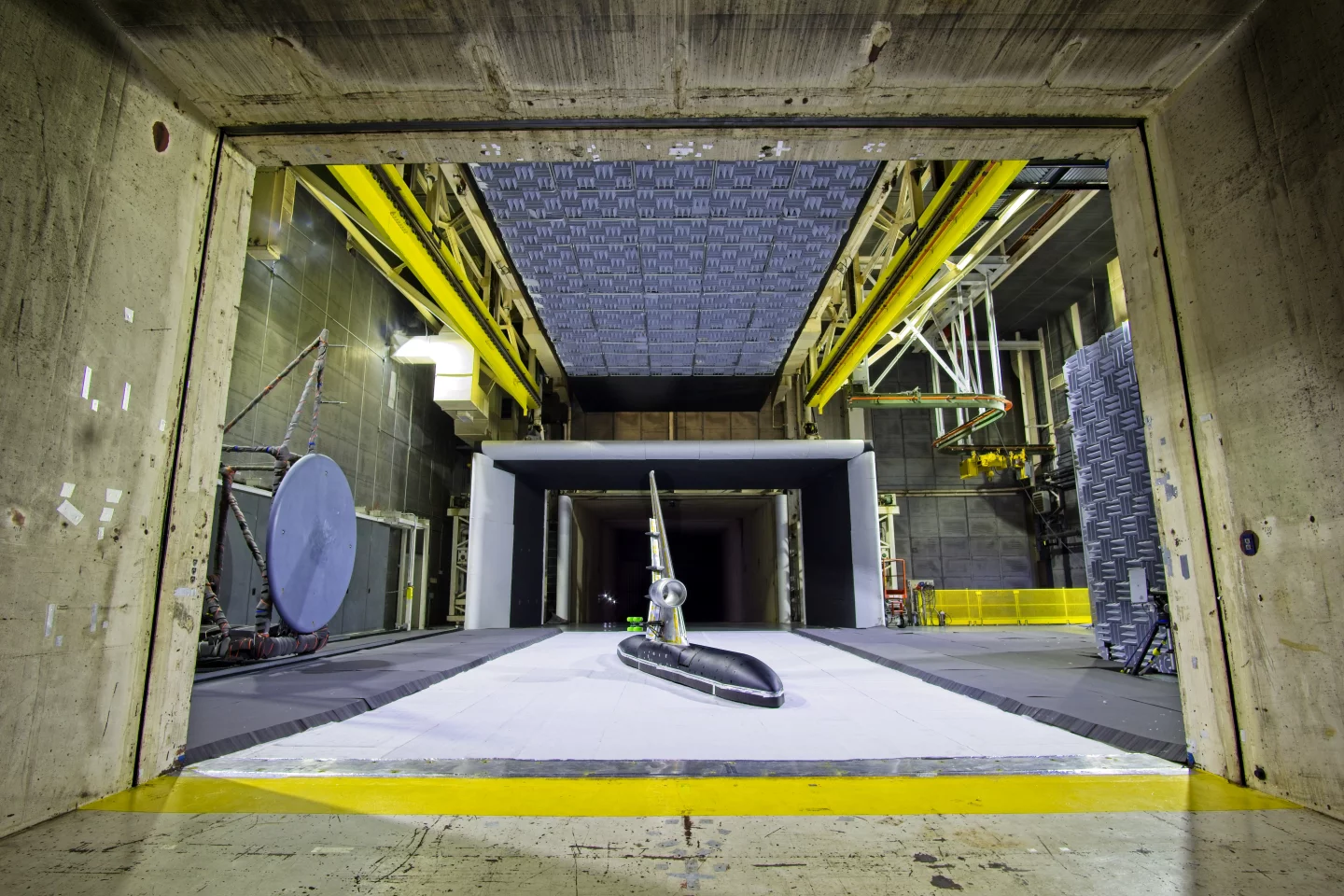 The CRM-QHL in the wind tunnel