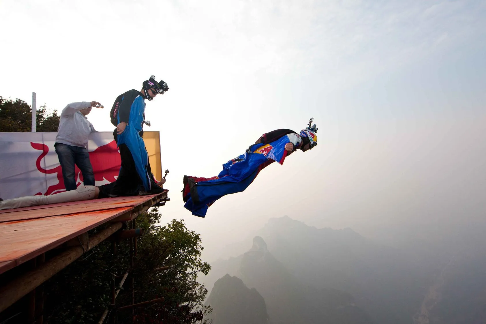Picture courtesy of World Wingsuit League
