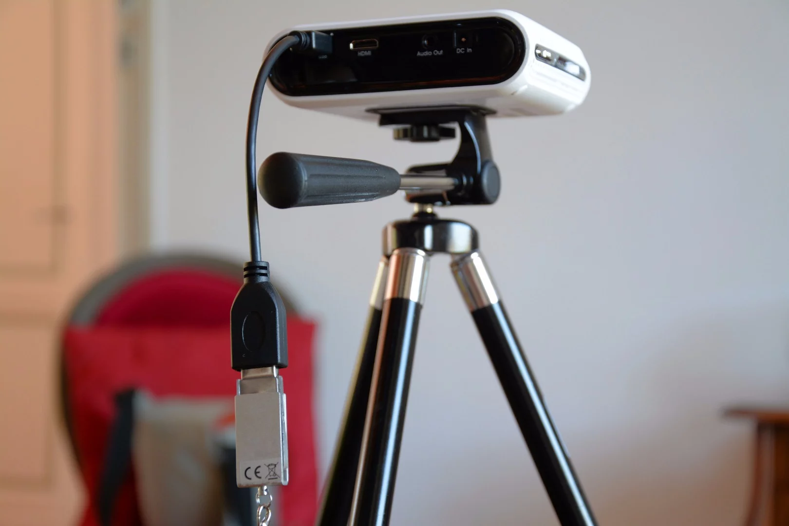 Files from a thumb drive can be accessed by plugging the USB-packing mini storage vault into the supplied USB (OTG) cable and plugging that into the Pond's micro-USB port