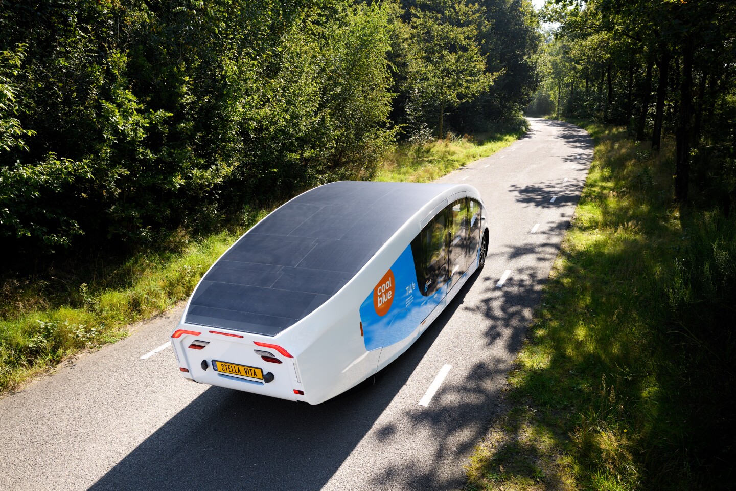 Students to embark on 3,000-km road in "solar house wheels"