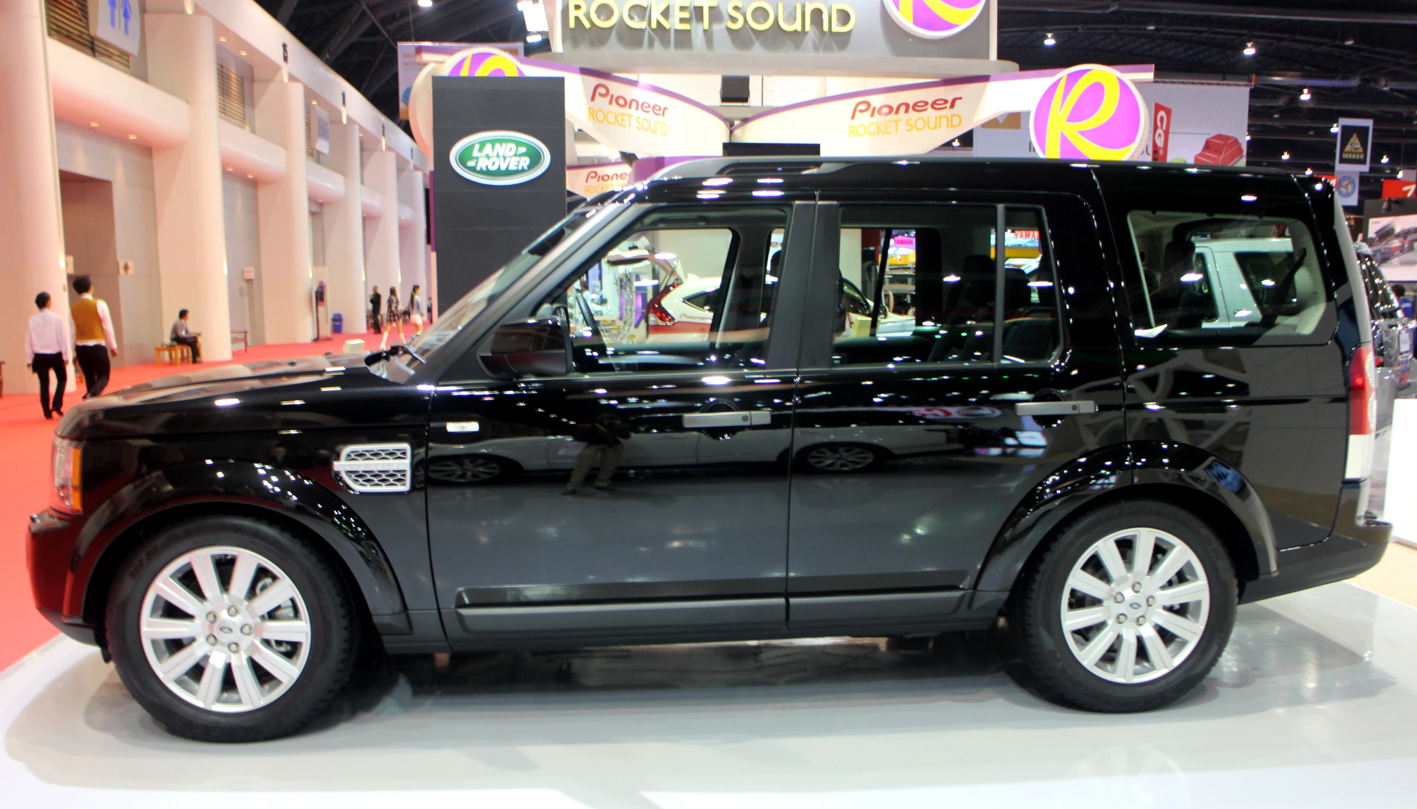 Land Rover stand, Bangkok International Motor Show, 2013 (Photo: Husna Namirembe/Gizmag)