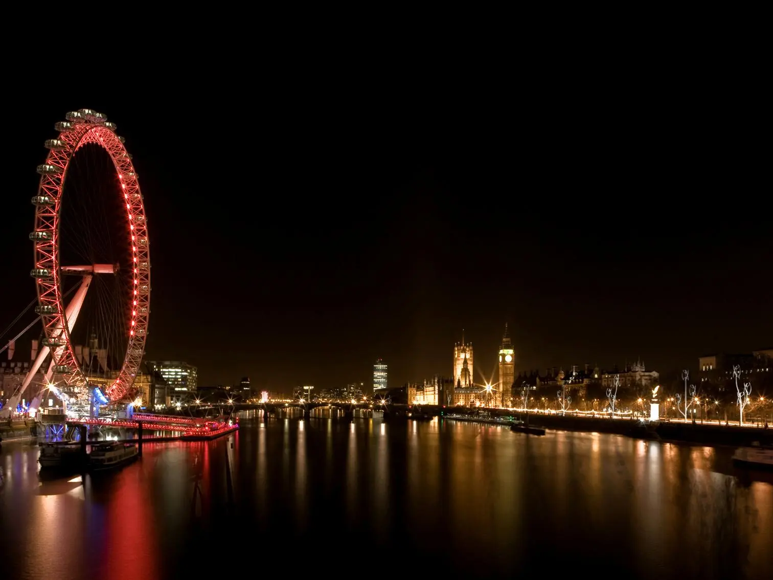 London gets some Power Flowers along the Thames