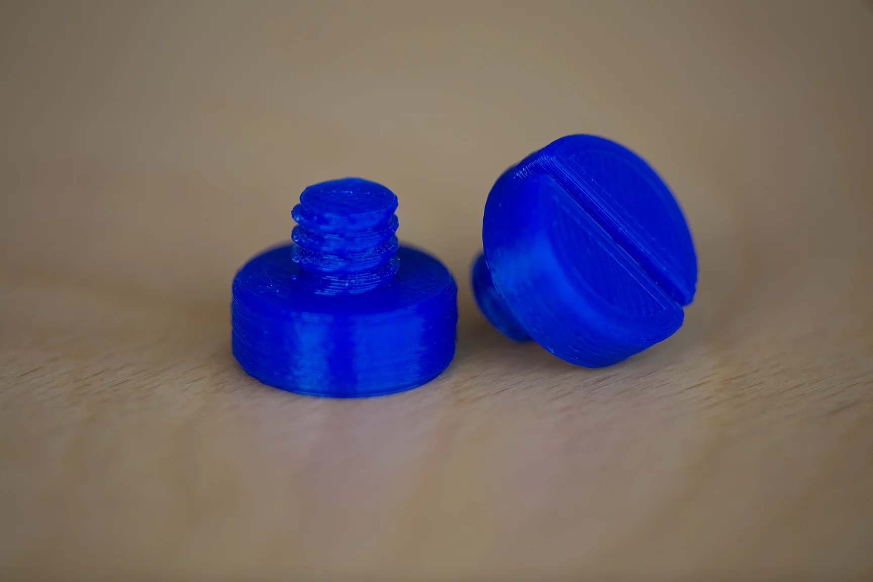 3D printed screws from the Tourbillon 1000%