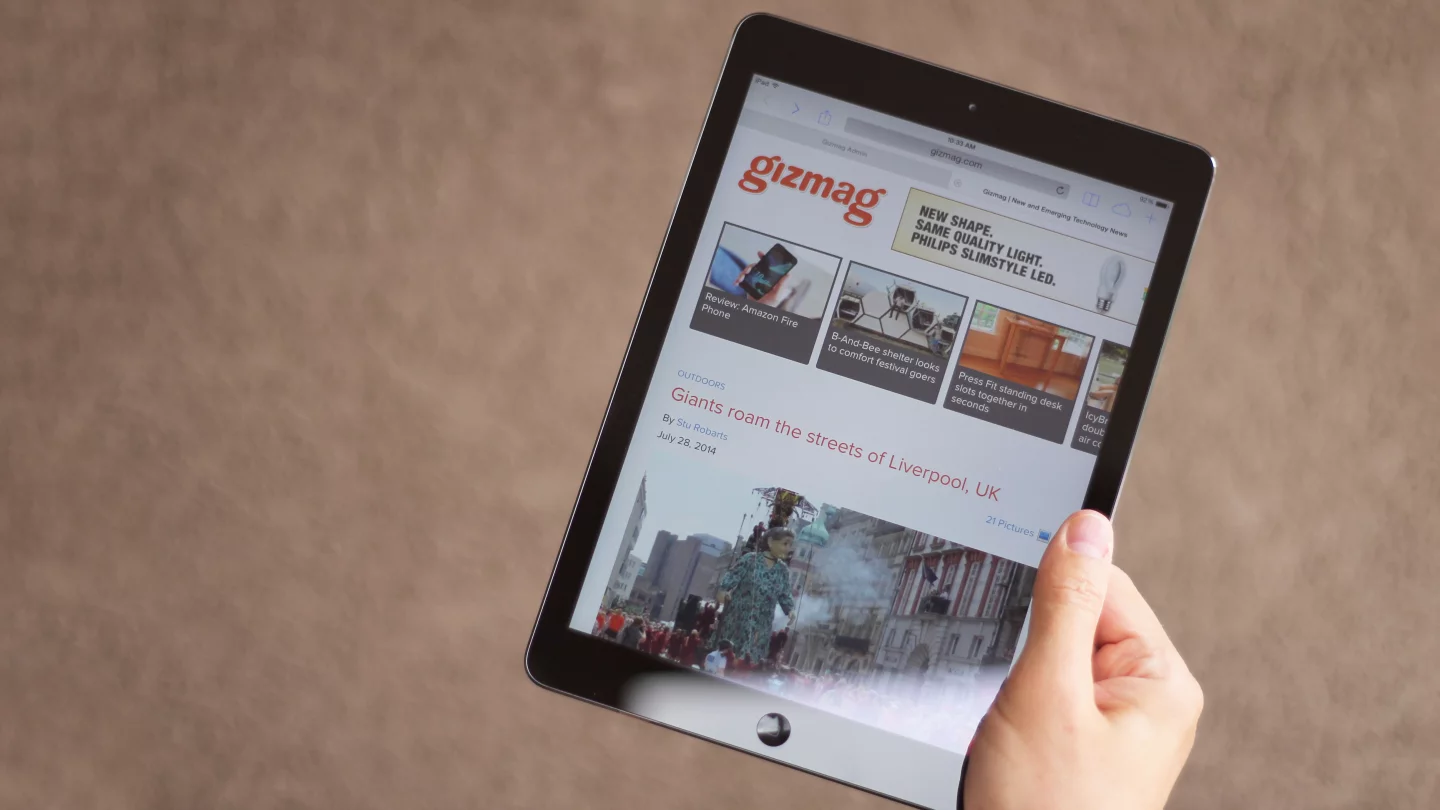 Weighing just 469 g (1.03 lb), the iPad Air is very light for its size