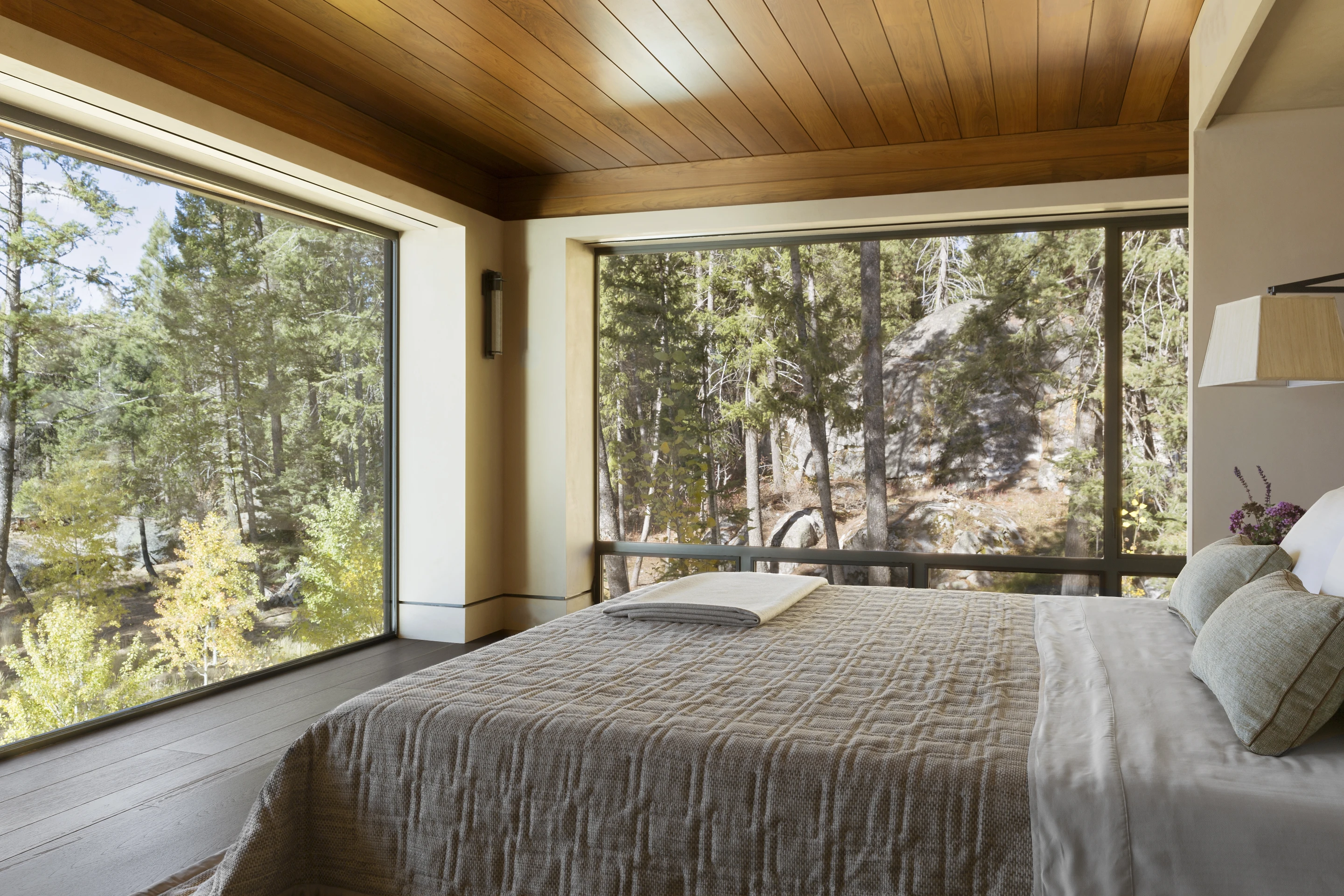 The Cliff House is perched on a cliff overlooking Payette Lake in Idaho’s southwest
