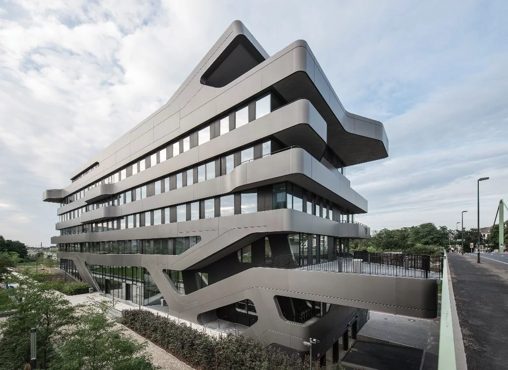 FOM University, Düsseldorf, Germany by J.Mayer. H und Partner, Architekten mbB. This new education center was built to accommodate the burgeoning student population at Germany's largest university. A winner under the "Schools and Universities" category of the 2018 International Architecture Awards