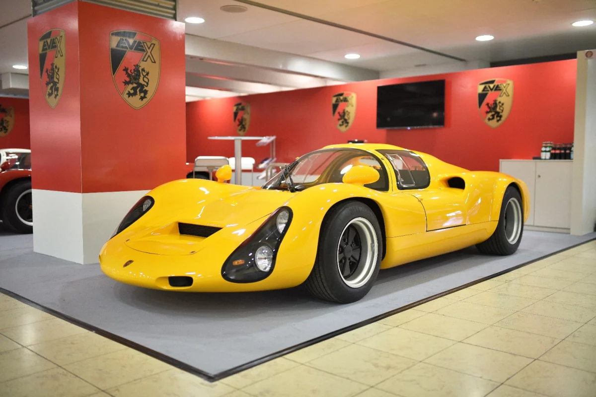 With over 186 mph of speed and a 2.5-second 0-62 mph, the 910e competes with some of the fastest electric cars out there