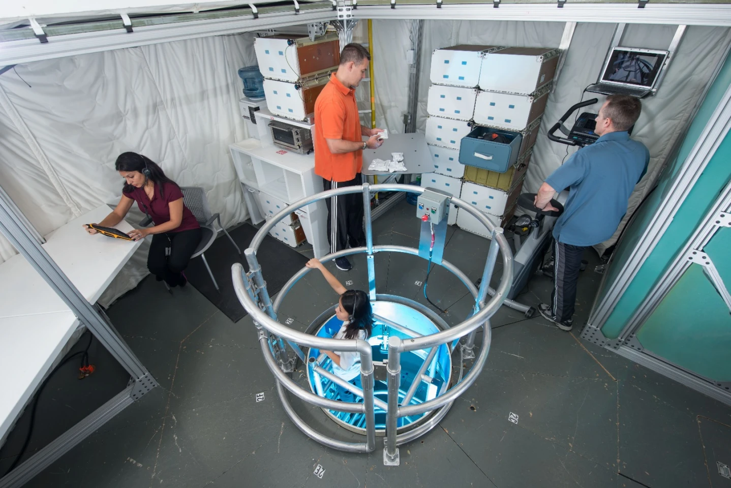 Inside the HERA module