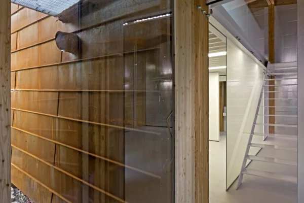 The home also features an integrated photovoltaic system, consisting of 16 solar panels