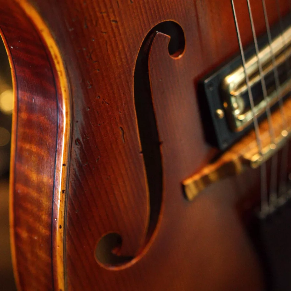 Yuriy Shushkov has included proportionally scaled copies of the F Holes from Joshua Bell's 1713 Stradivarius violin